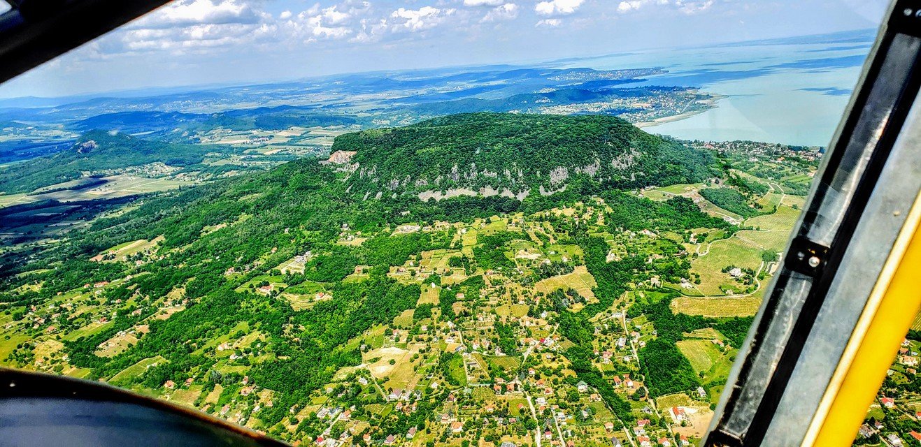 Sightseeing Flight 4
